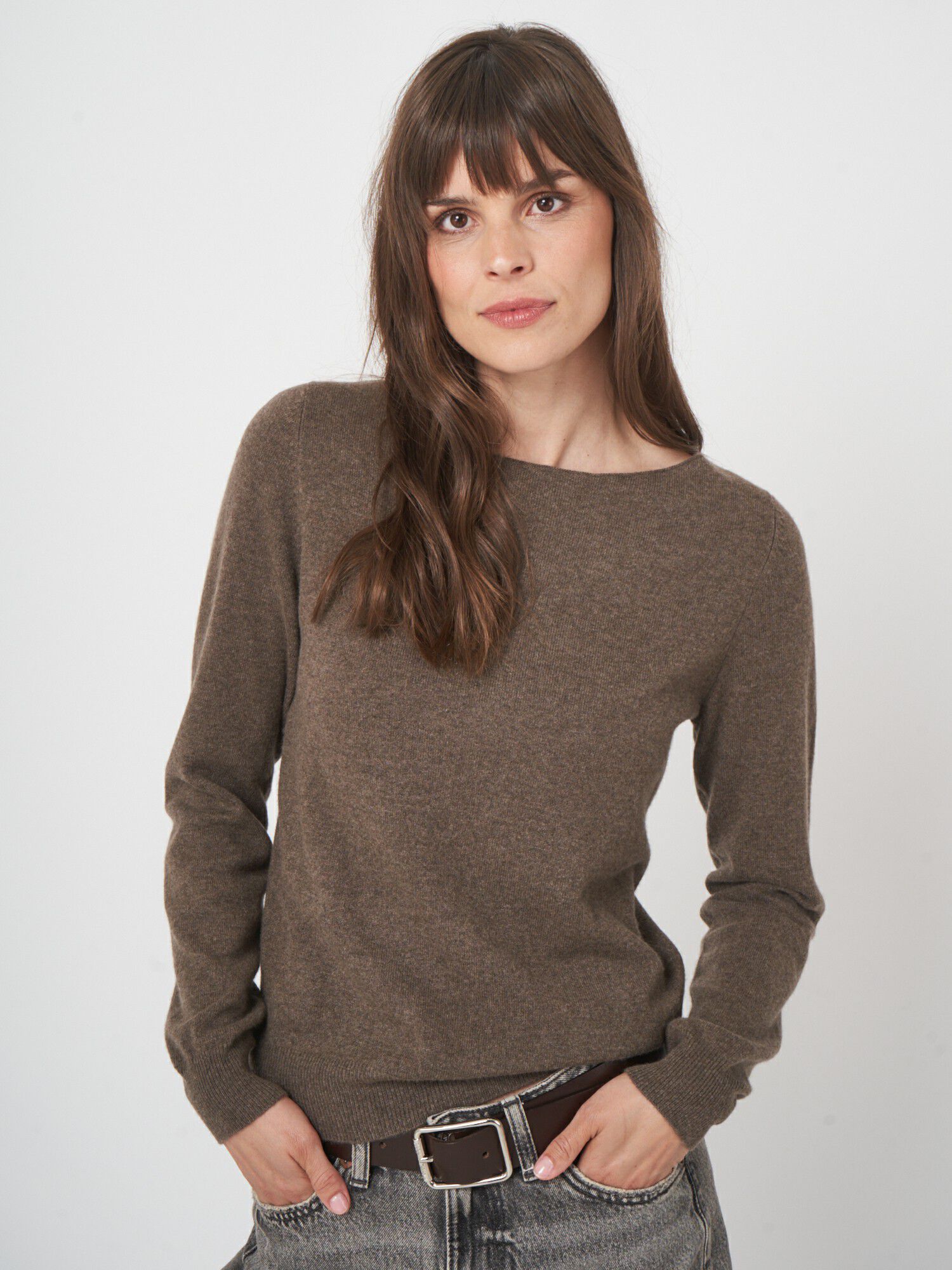 Basic-Pullover mit U-Boot-Ausschnitt aus Bio-Kaschmir von REPEAT cashmere