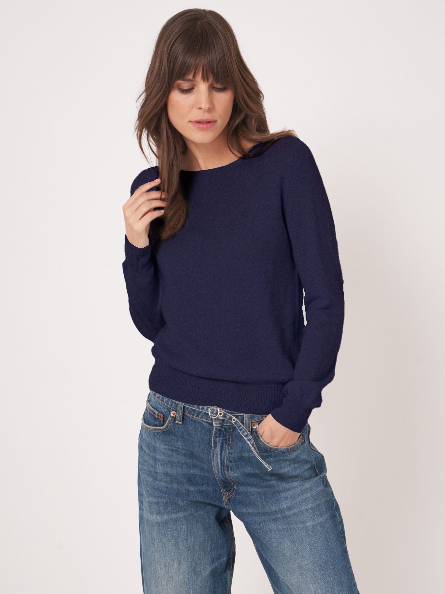 Basic-Pullover mit U-Boot-Ausschnitt aus Bio-Kaschmir von REPEAT cashmere