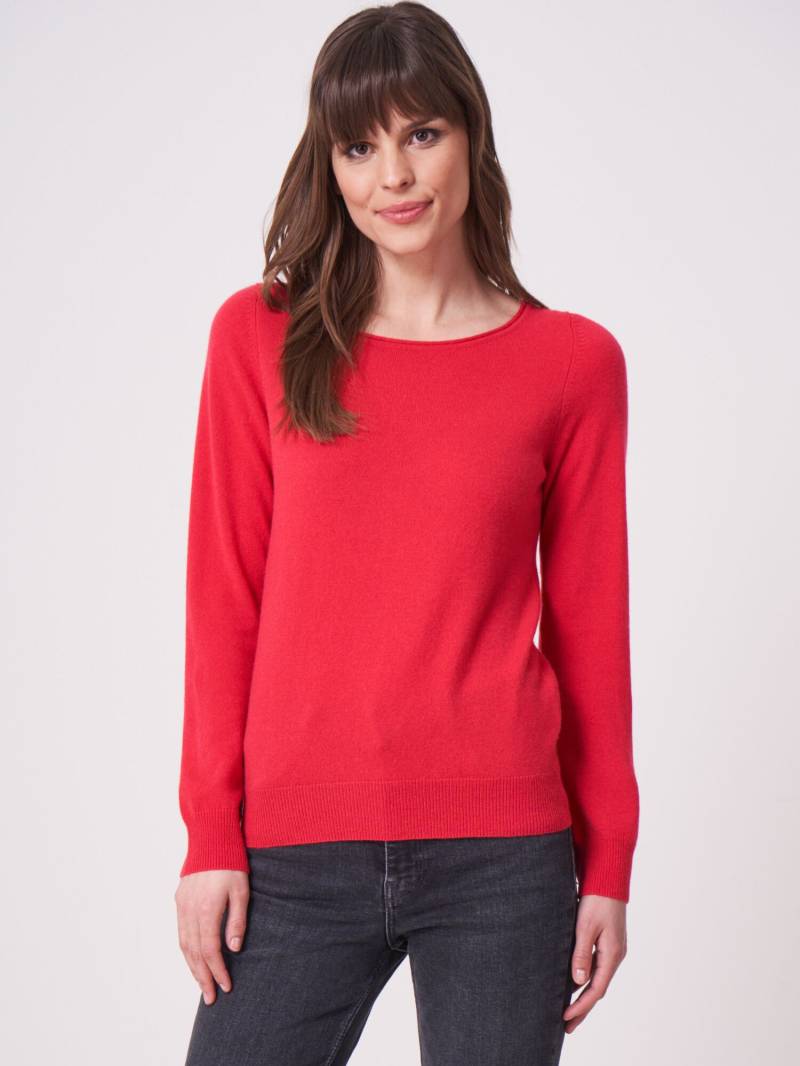 Basic Pullover mit U-Boot-Ausschnitt aus organischem Kaschmir von REPEAT cashmere