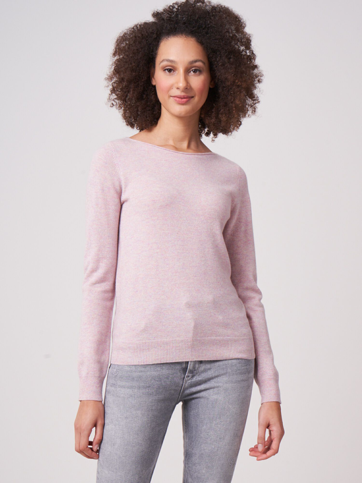 Basic Pullover mit U-Boot-Ausschnitt aus reinem Kaschmir von REPEAT cashmere