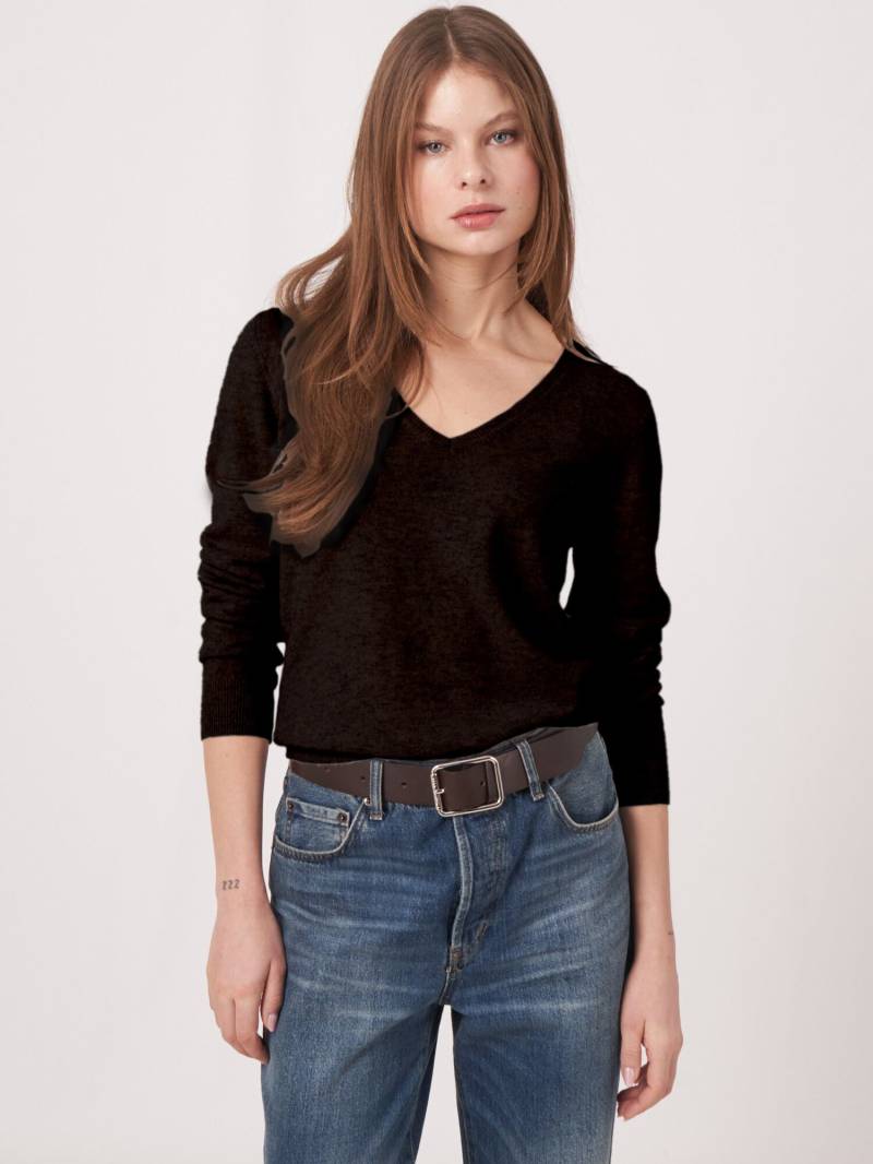 Basic-Pullover mit V-Ausschnitt aus Bio-Kaschmir von REPEAT cashmere