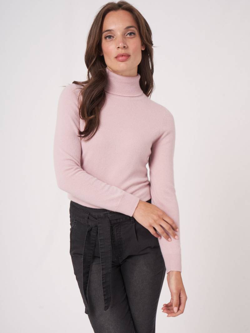 Basic Rollkragenpullover aus Bio-Kaschmir von REPEAT cashmere