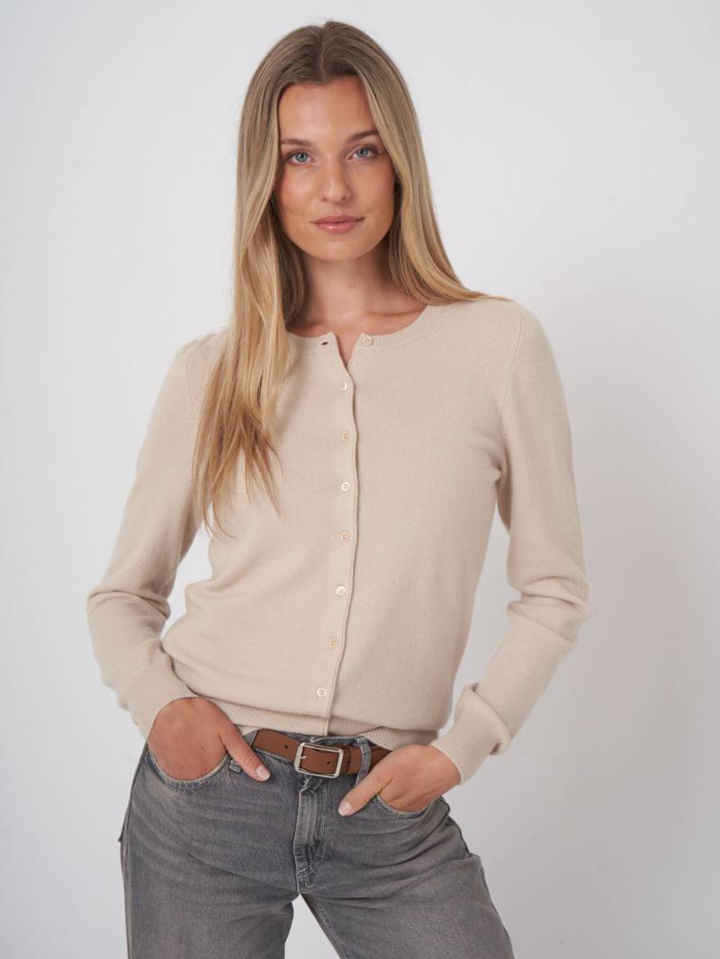 Basic-Strickjacke mit Rundhalsausschnitt aus Bio-Kaschmir von REPEAT cashmere