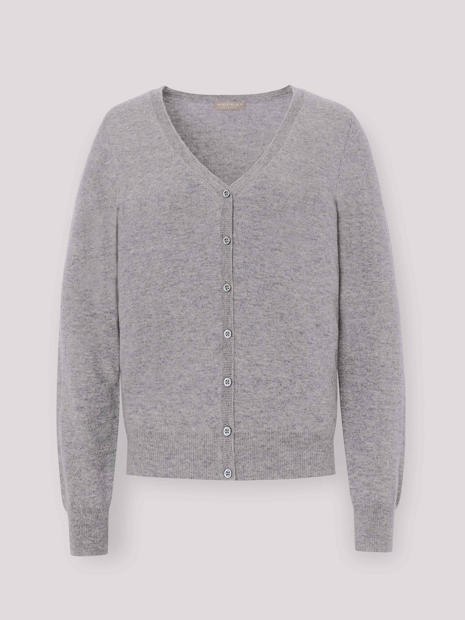 Basic Strickjacke mit V-Ausschnitt aus Bio-Kaschmir von REPEAT cashmere
