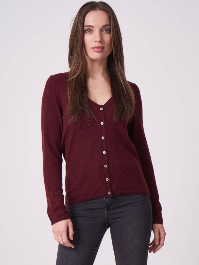 Basic Strickjacke mit V-Ausschnitt aus organischem Kaschmir von REPEAT cashmere