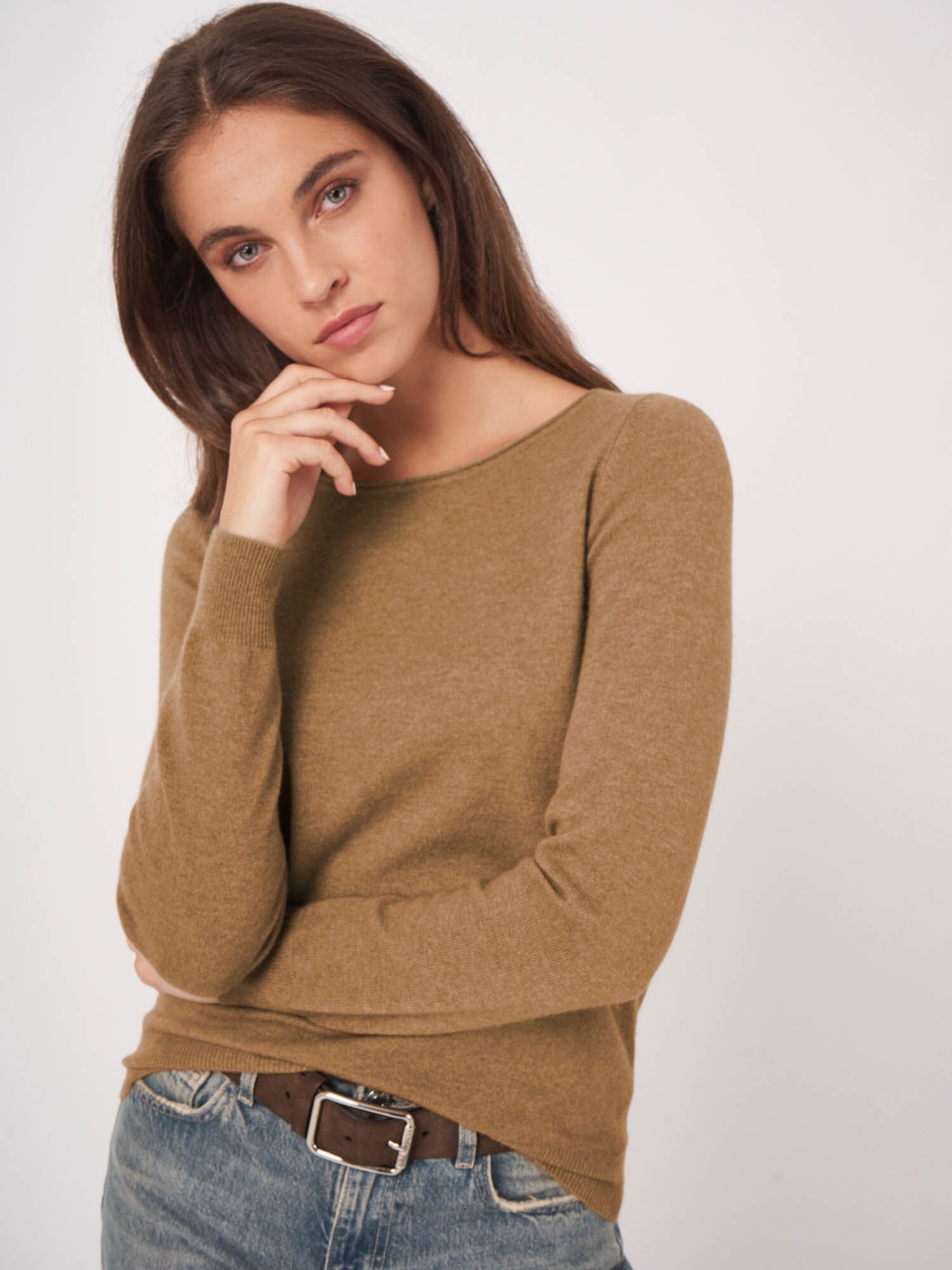 Basic U-Boot-Ausschnitt-Pullover aus Kaschmir-Woll-Mischung von REPEAT cashmere