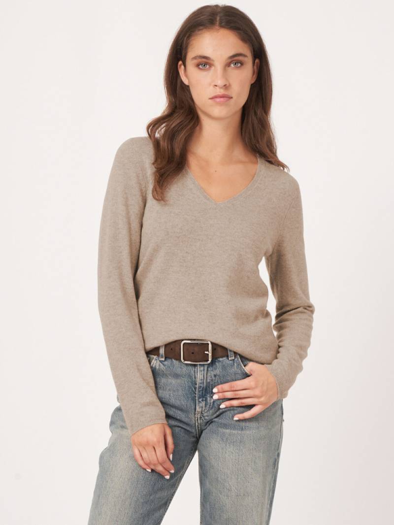 Basic V-Pullover aus Kaschmir-Woll-Mischung von REPEAT cashmere