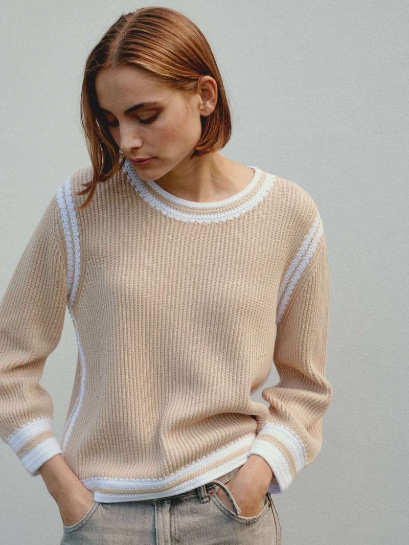 Baumwollstrickpullover mit kontrastierenden Häkel-Nähten von REPEAT cashmere