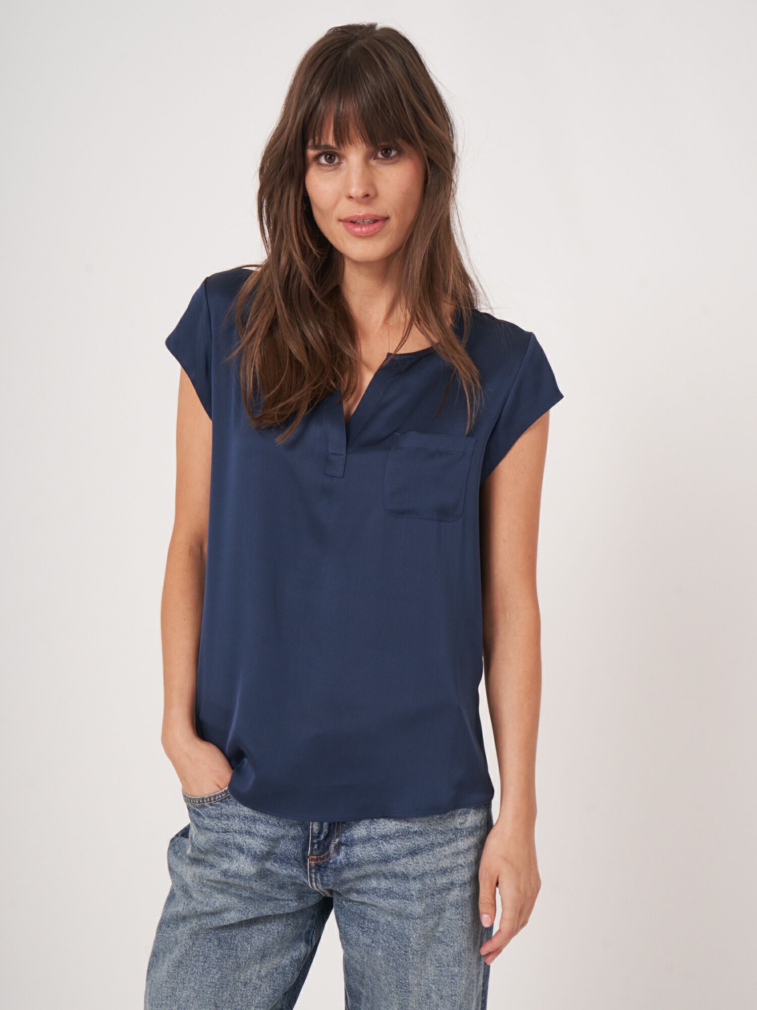 Blusentop mit Brusttasche von REPEAT cashmere