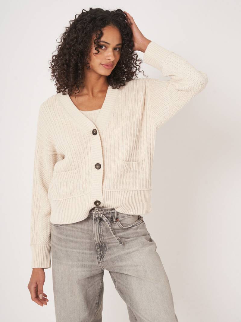 Cardigan aus reinem Baumwollstrick mit unterschiedlichen Texturen von REPEAT cashmere