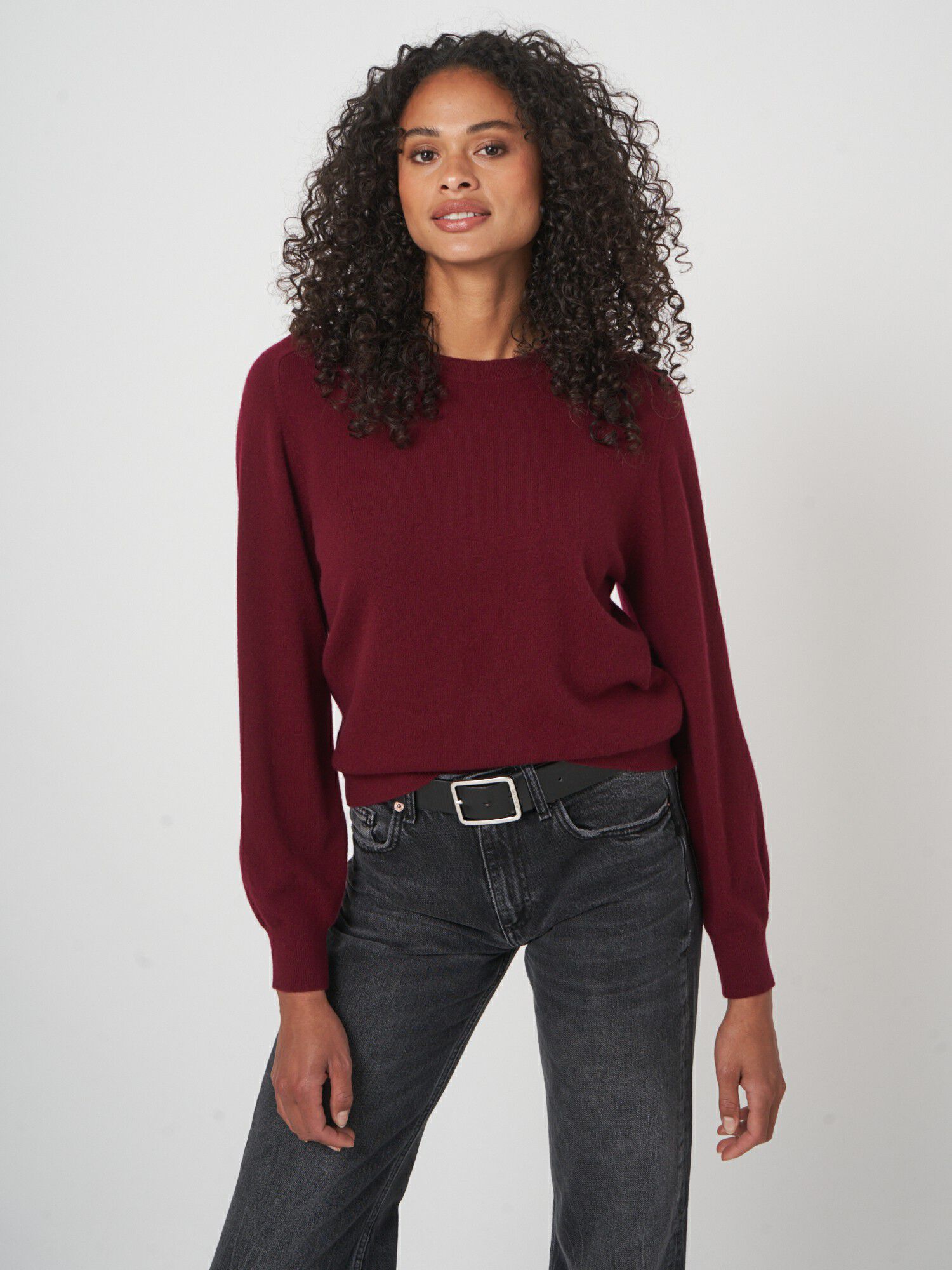 Cropped Kaschmirpullover mit Rundhalsausschnitt von REPEAT cashmere