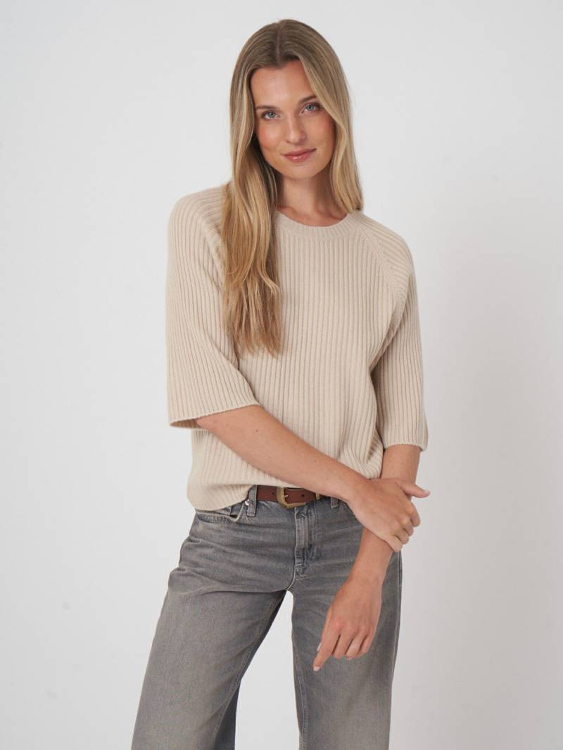 Cropped Rippstrickpullover mit lässiger Passform von REPEAT cashmere