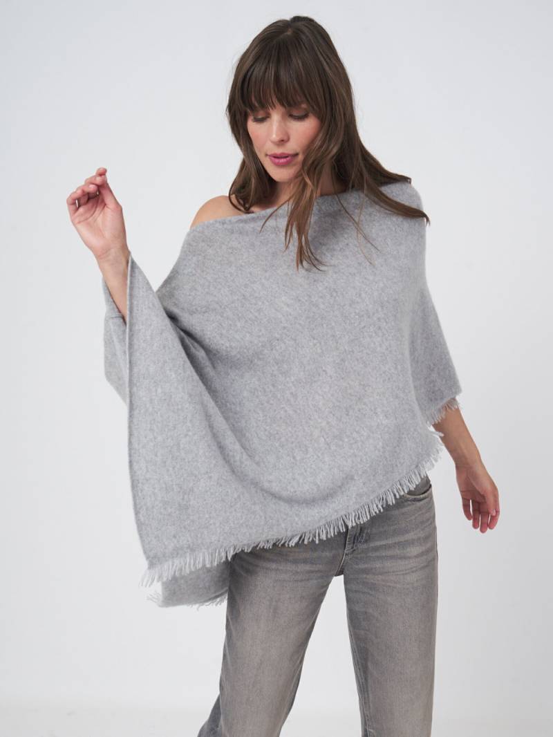 Fein gestrickter Poncho mit Fransen aus Bio-Kaschmir von REPEAT cashmere