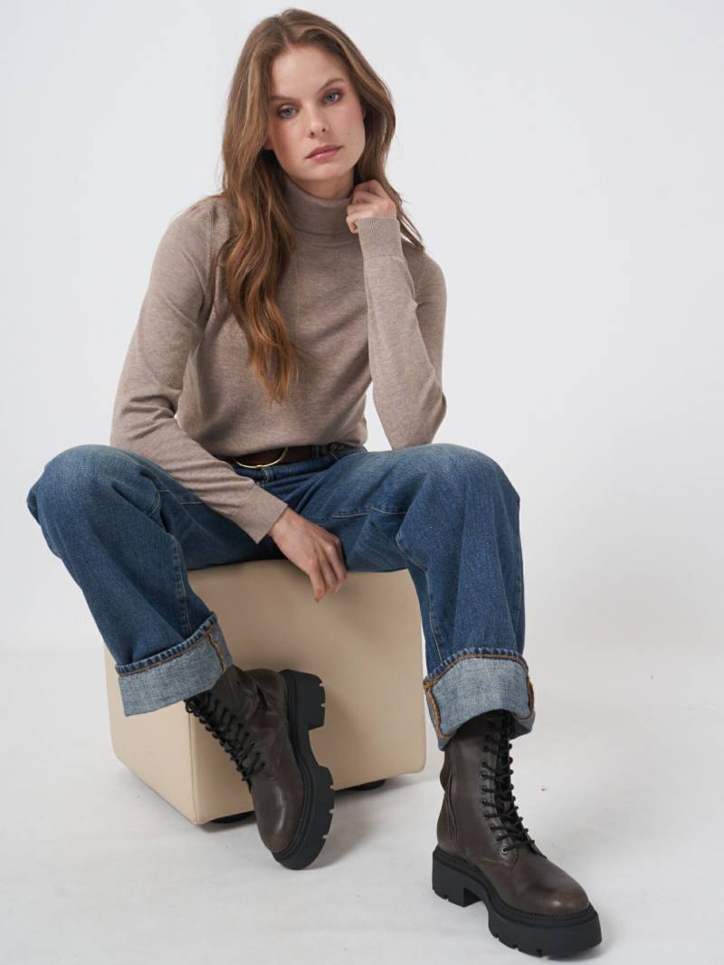 Fein gestrickter Rollkragen-Pullover aus Baumwollmischung von REPEAT cashmere