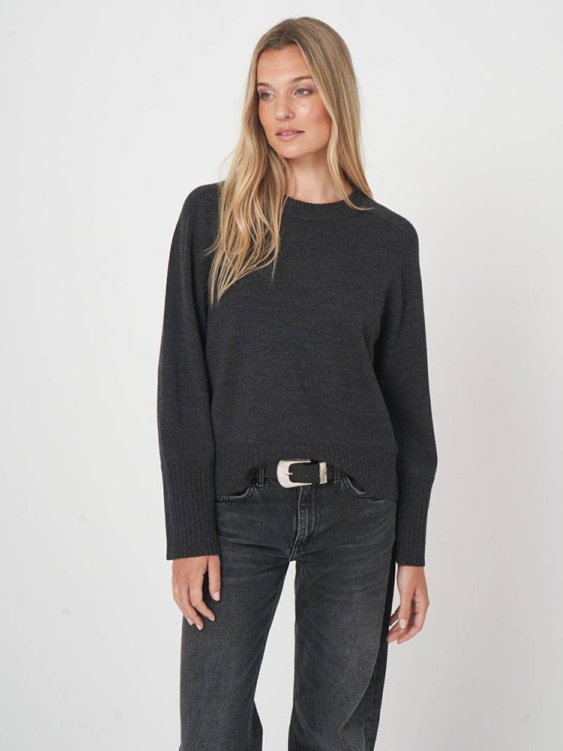 Feinstrickpullover aus Merinowolle mit Rundhalsausschnitt von REPEAT cashmere