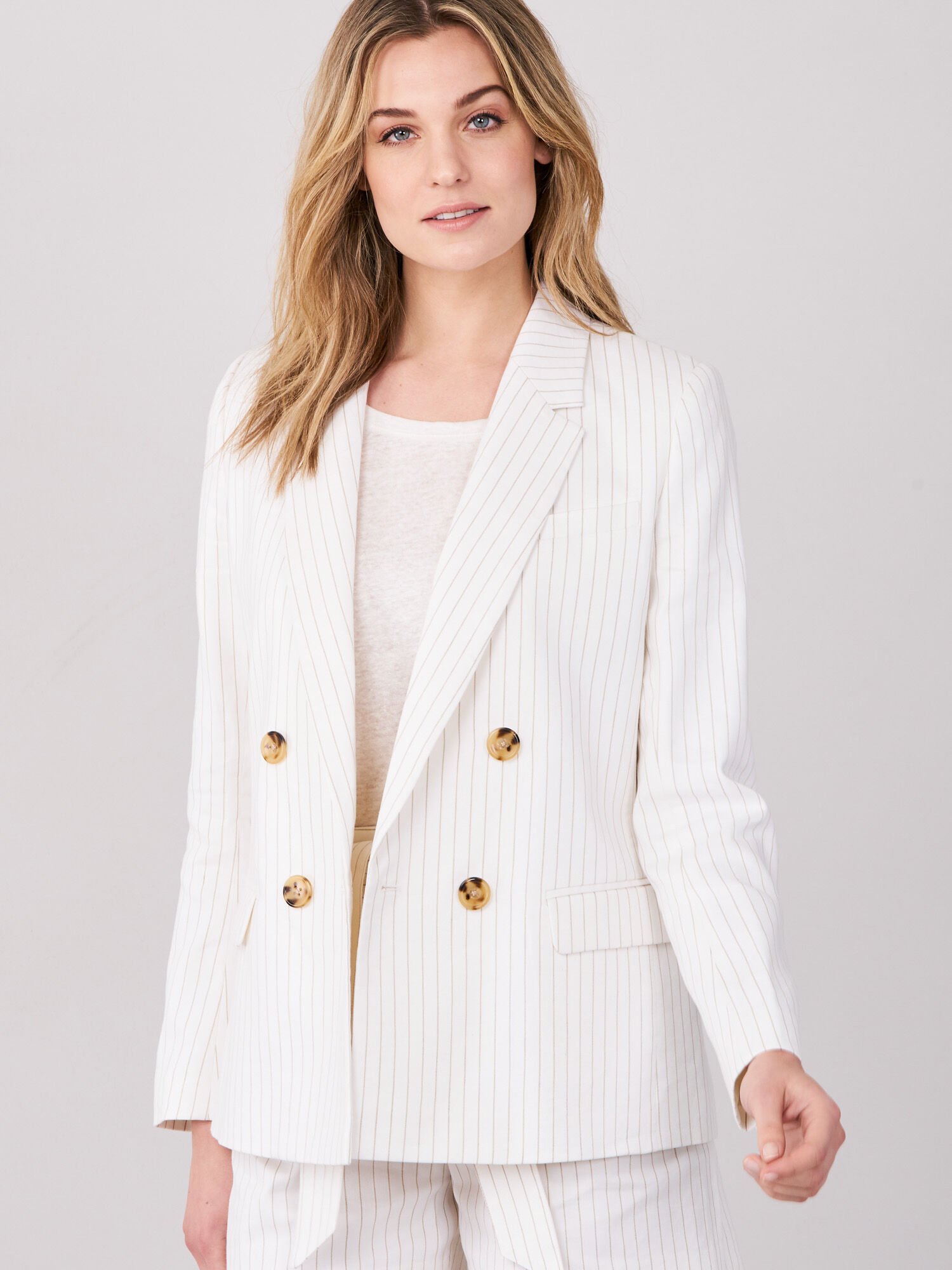 Gestreifter Blazer aus hochwertiger Italienischer Leinenmischung von REPEAT cashmere