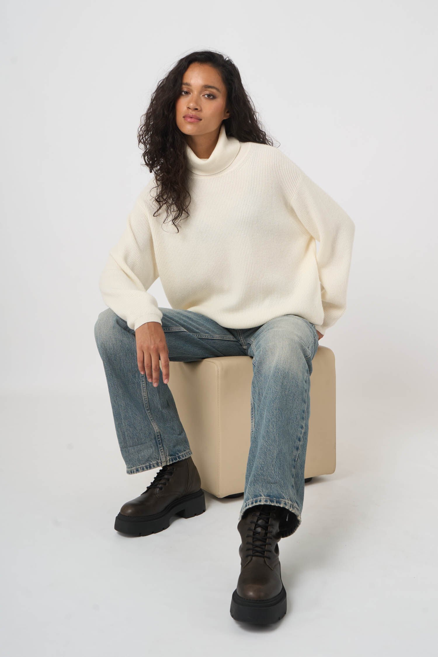 GoCashmere - Rippstrickpullover mit Rollkragen von REPEAT cashmere