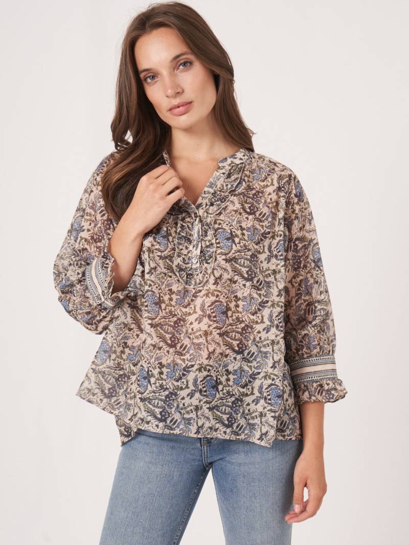 Halbtransparante Bluse aus Baumwoll-Seidenmischung mit Blumenmuster von REPEAT cashmere