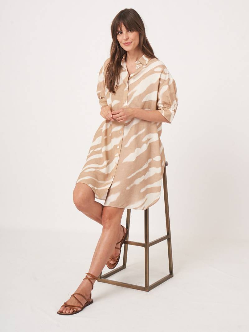 Hemdkleid mit Tierdruck aus Leinenmischung von REPEAT cashmere