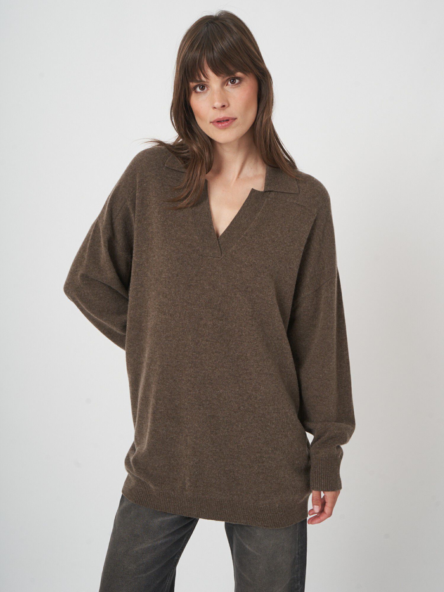 Kaschmir-Mix-Pullover mit Oversized-Schnitt und Polokragen von REPEAT cashmere