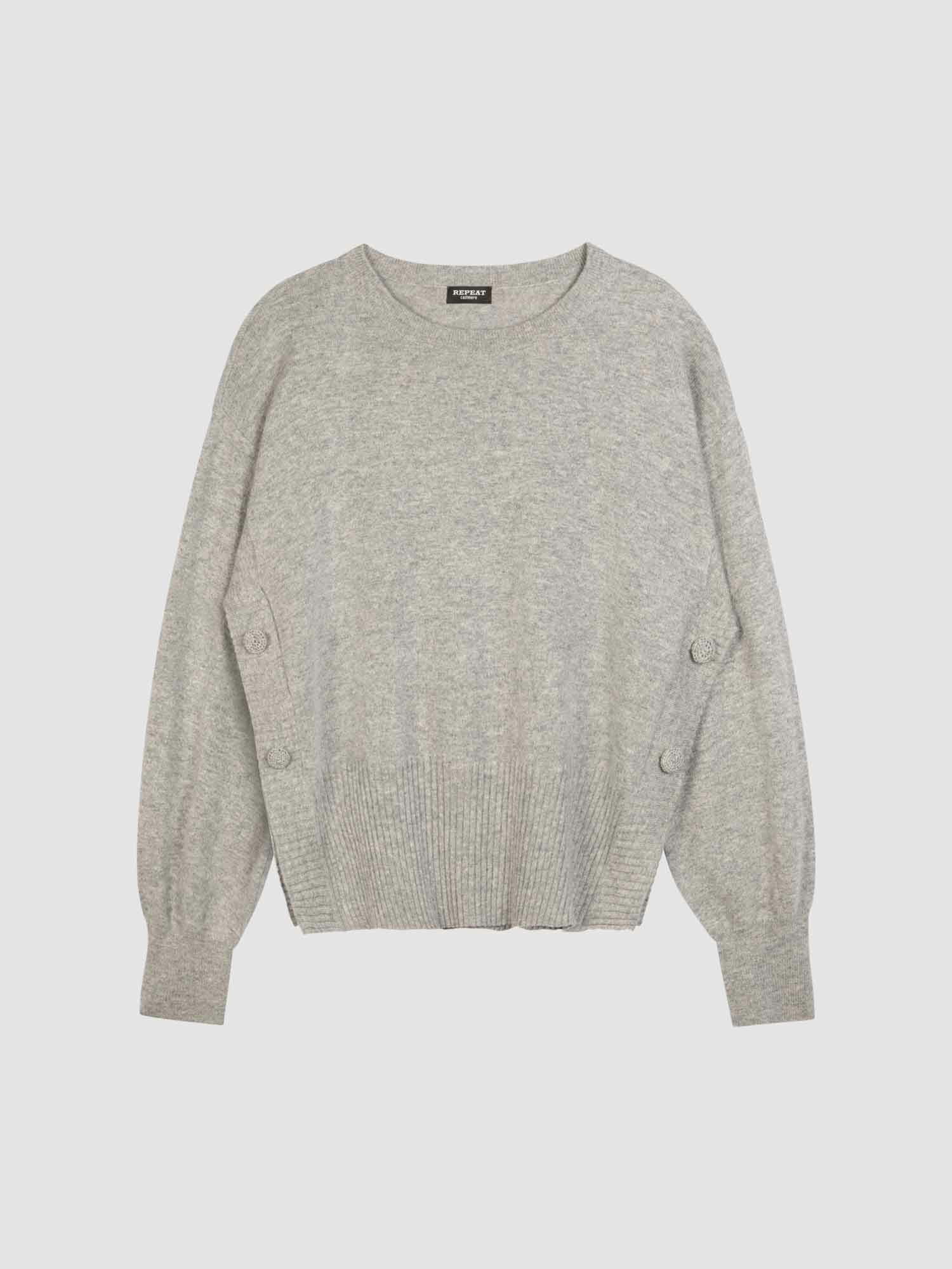 Kaschmir-Pullover mit geknöpften Seitenschlitzen von REPEAT cashmere