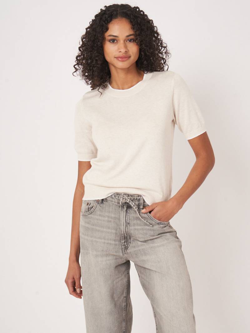 Kurzarm-Pullover mit Kontrastnähten von REPEAT cashmere