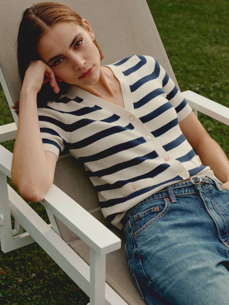 Kurzarm-Rippstrickjacke mit Streifen von REPEAT cashmere