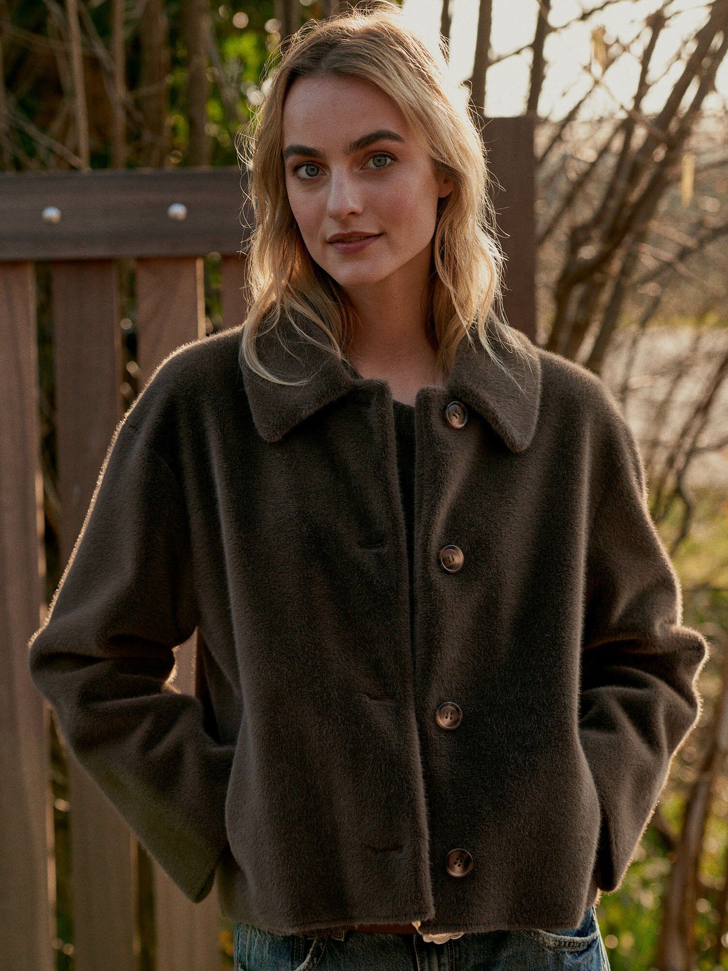 Kurze Faux-Fur-Jacke - weich & stilvoll von REPEAT cashmere