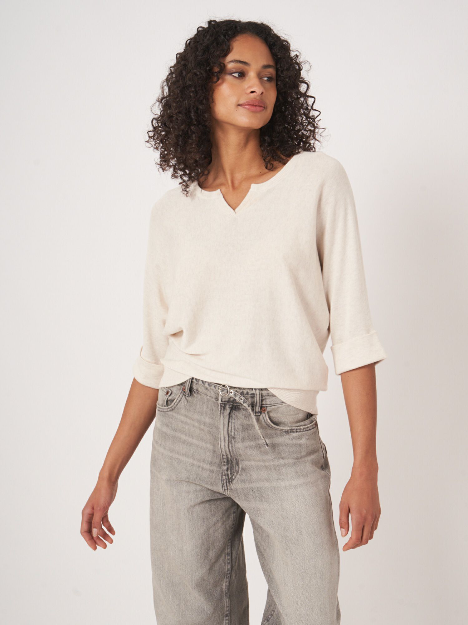 Lässiger Feinstrickpullover aus Baumwollmischung von REPEAT cashmere