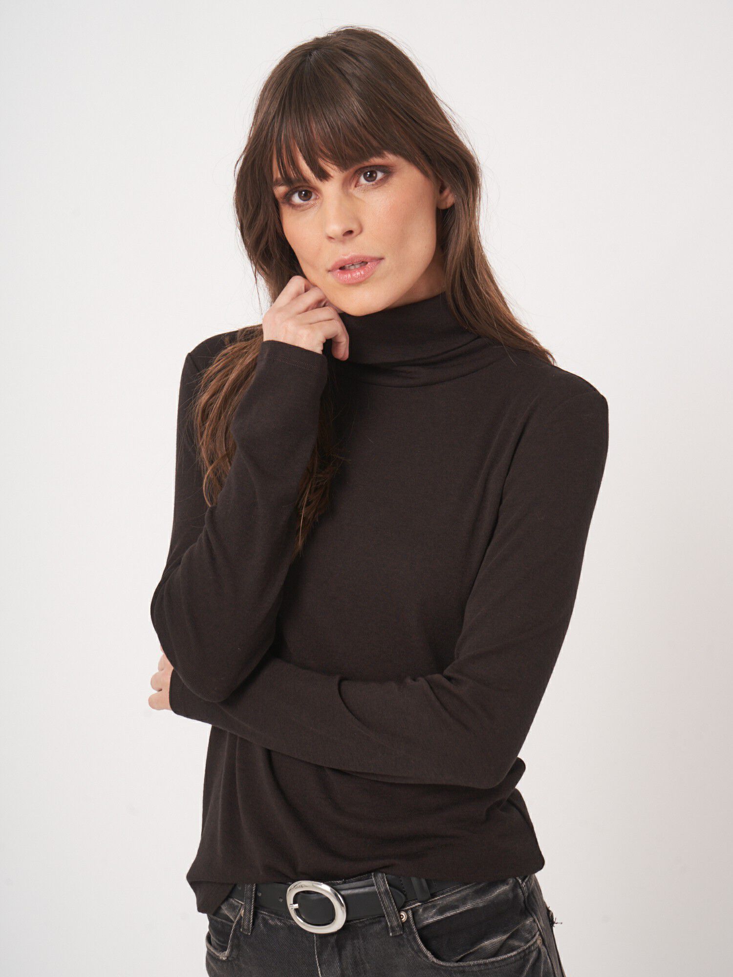 Langarm-Rollkragen-Top aus Wollmischung von REPEAT cashmere