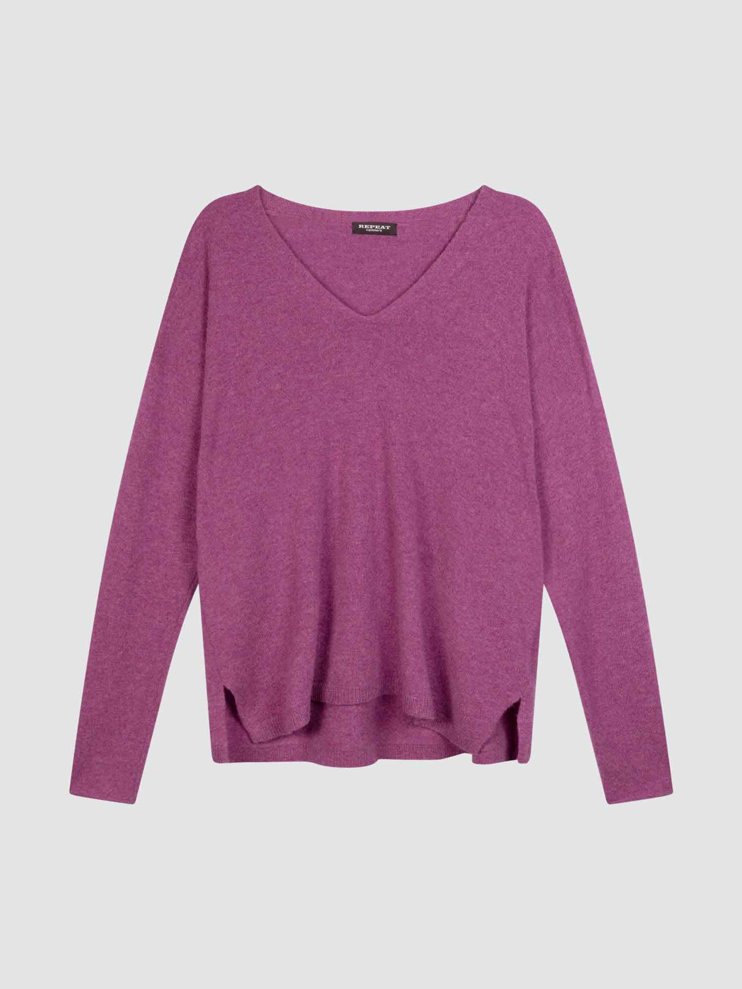 Leichter Kaschmir-V-Ausschnitt-Pullover von REPEAT cashmere