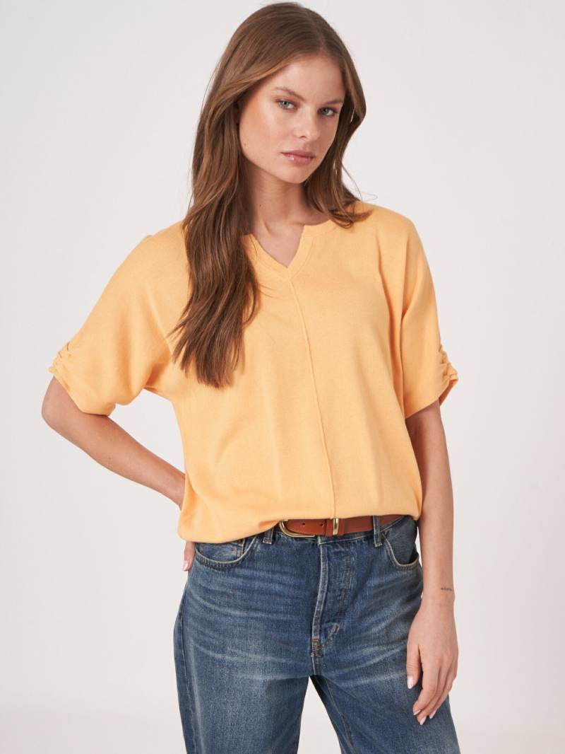 Locker geschnittener Baumwollstrickpullover mit elastischem Saum von REPEAT cashmere