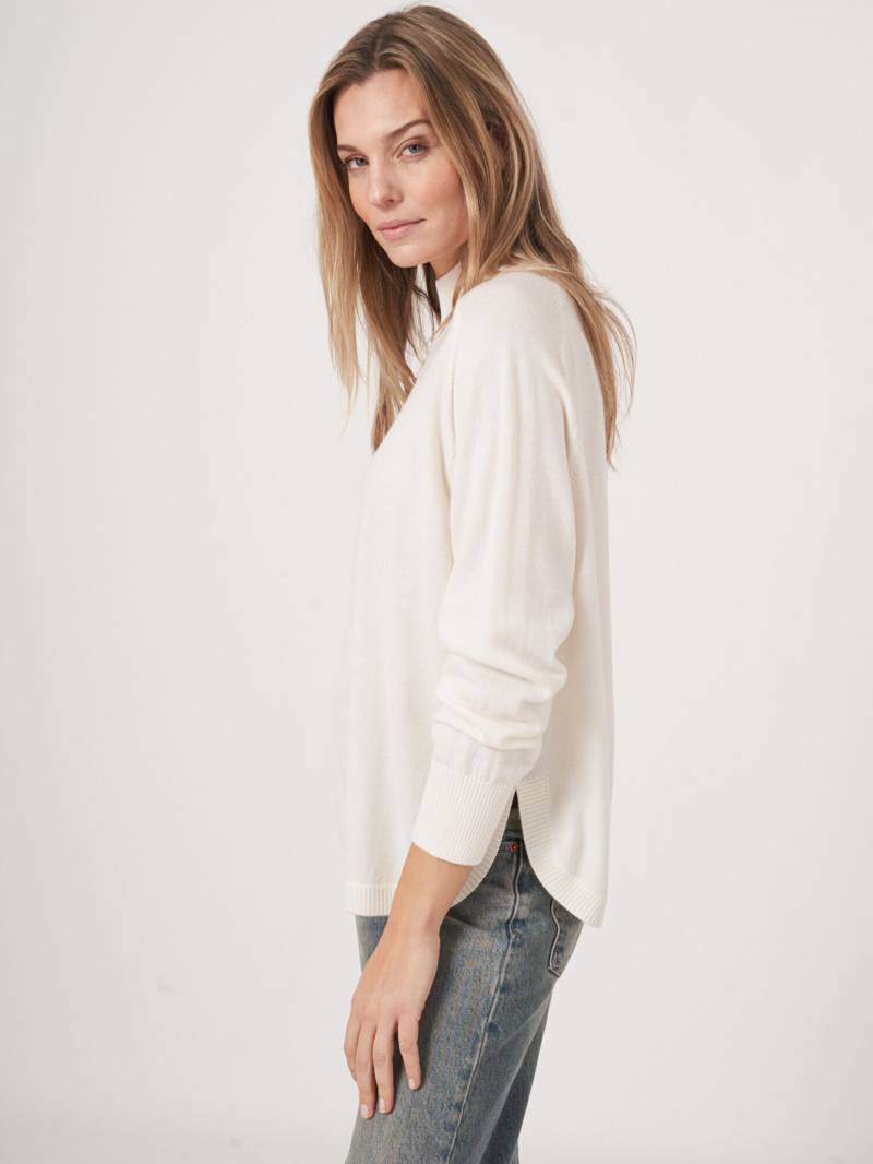 Merinowollpullover mit geripptem Stehkragen von REPEAT cashmere