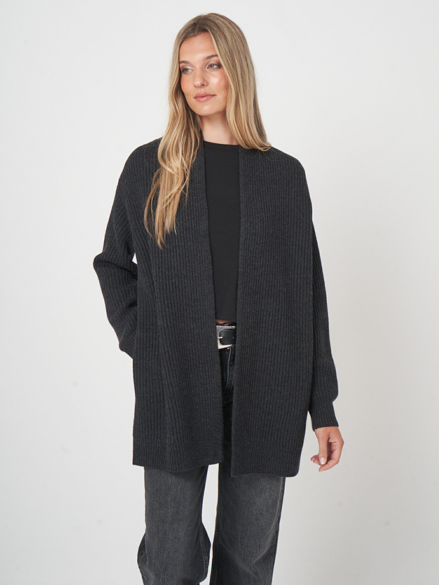 Offene Rippstrick-Strickjacke aus Merinowolle von REPEAT cashmere