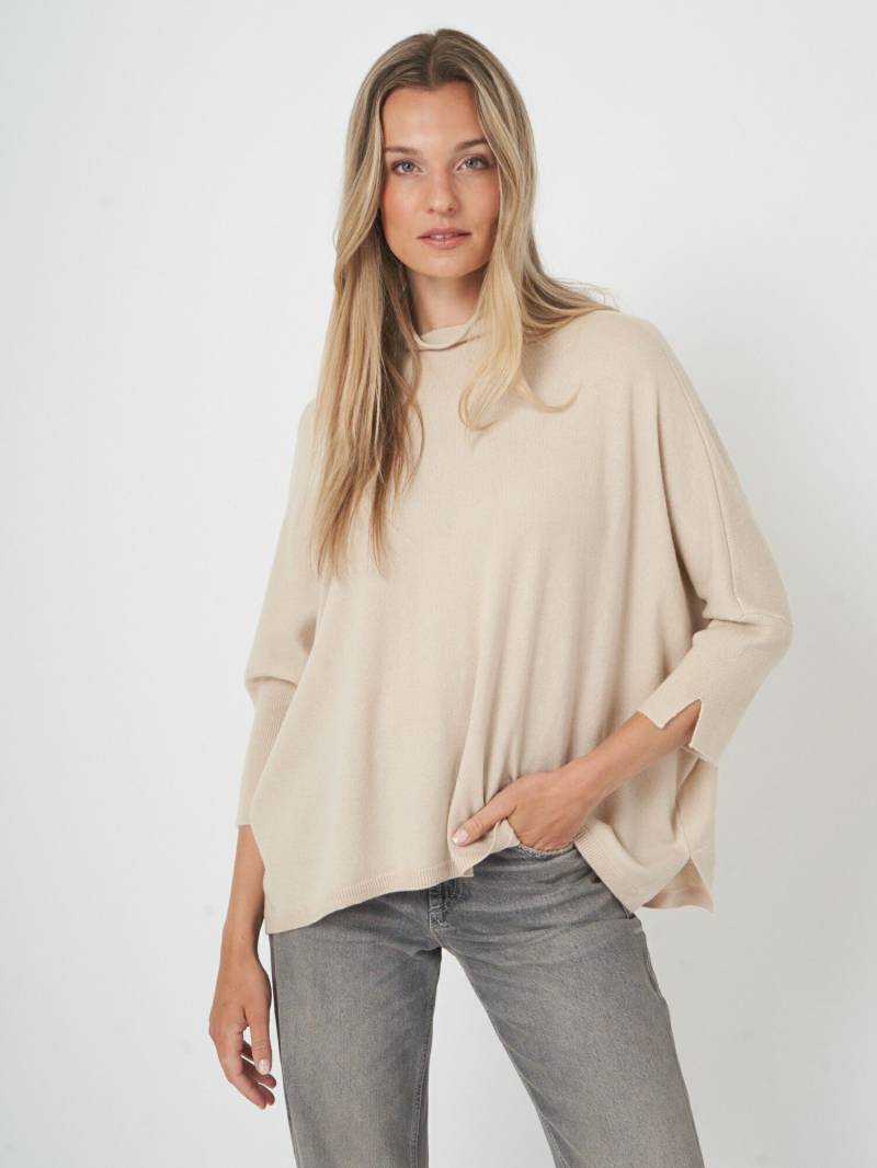 Poncho-Pullover aus Kaschmir-Mix mit weiter Passform von REPEAT cashmere