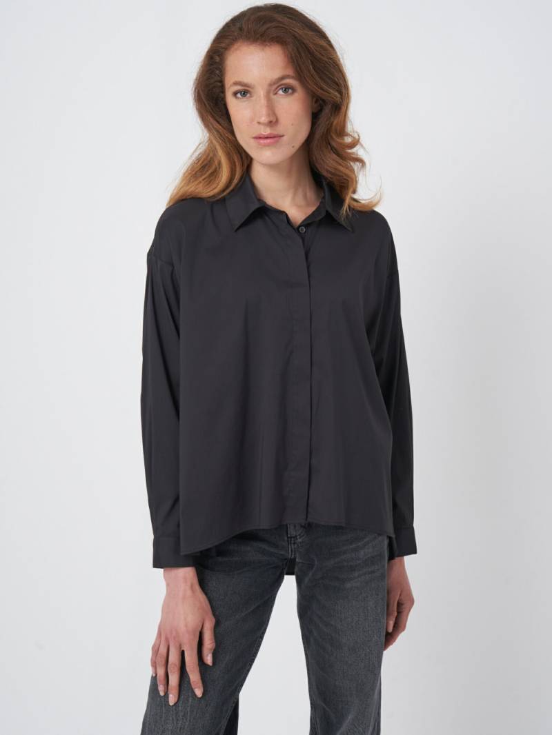 Popeline-Bluse mit Vorderschlitzen von REPEAT cashmere