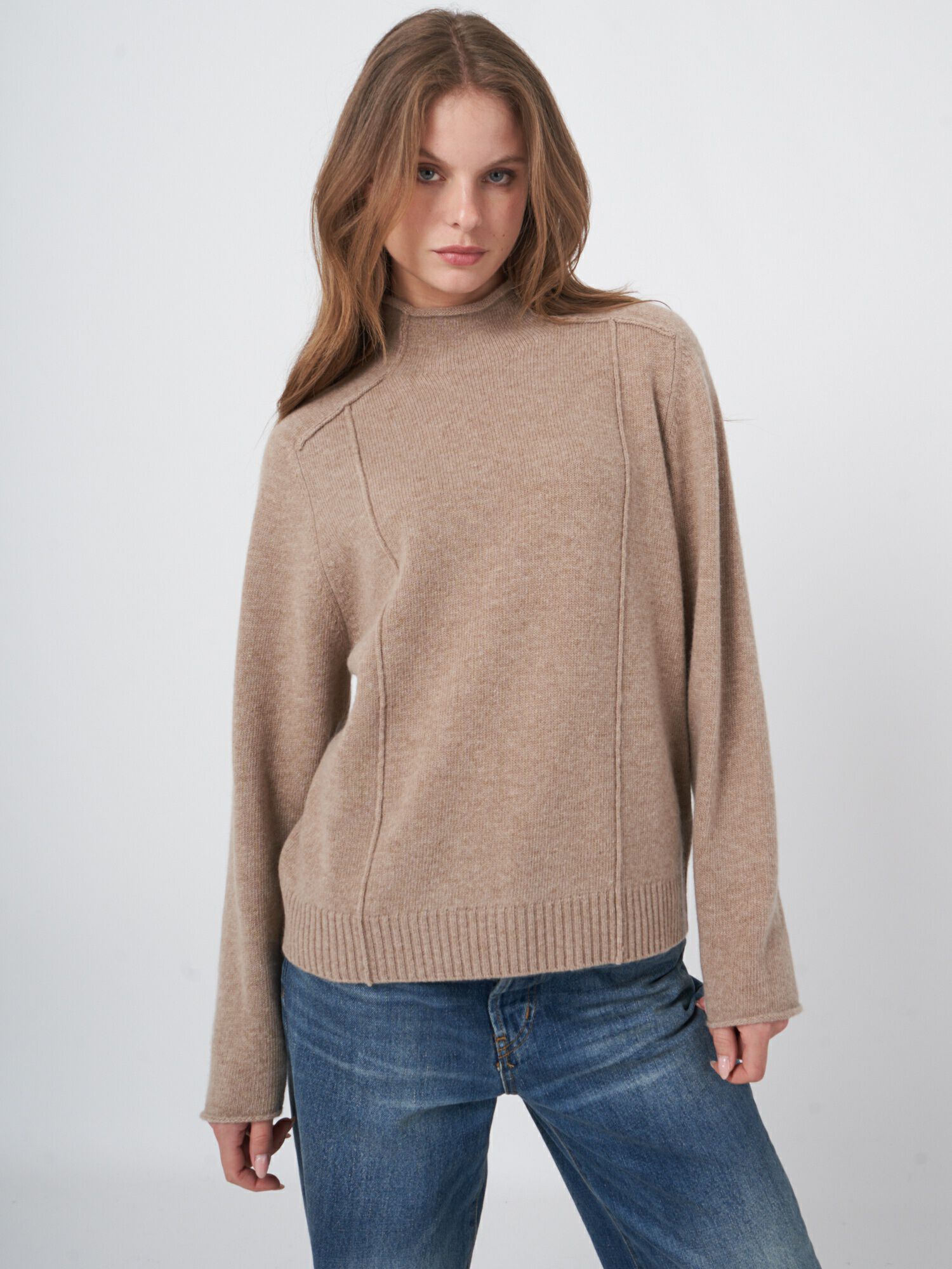 Pullover mit Nähten aus Italienischer Wolle von REPEAT cashmere
