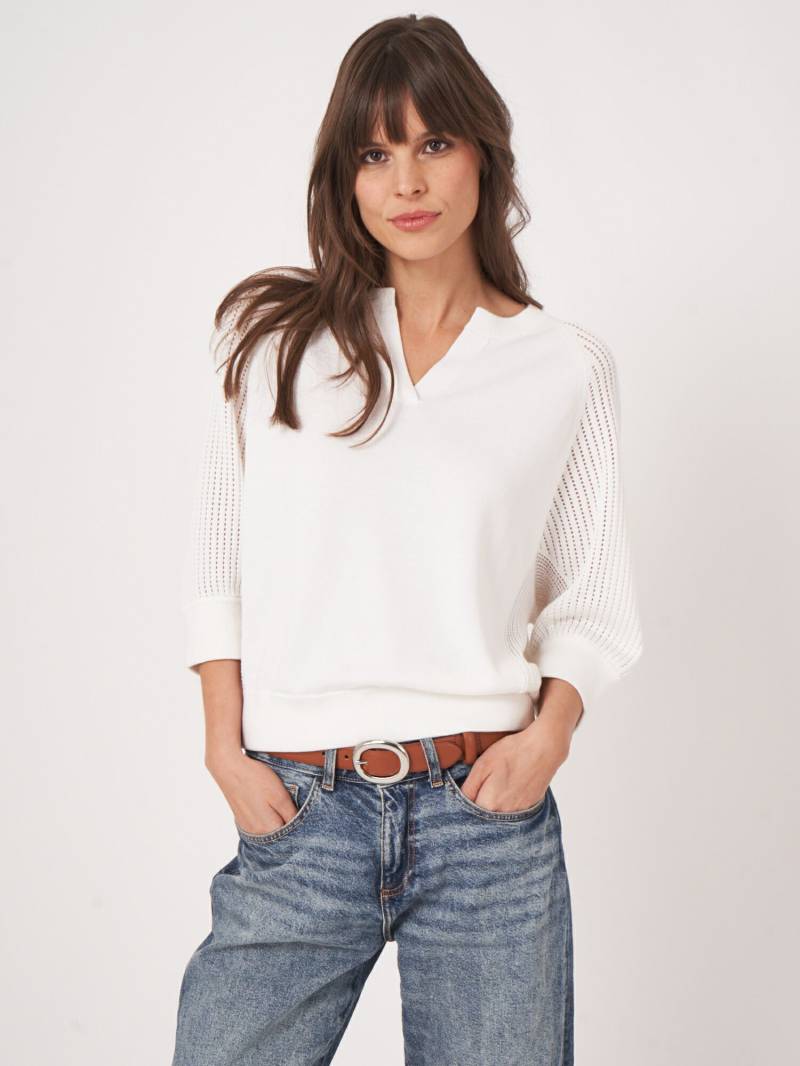 Pullover mit Raglanärmeln in Lochmuster aus Baumwollmischung von REPEAT cashmere