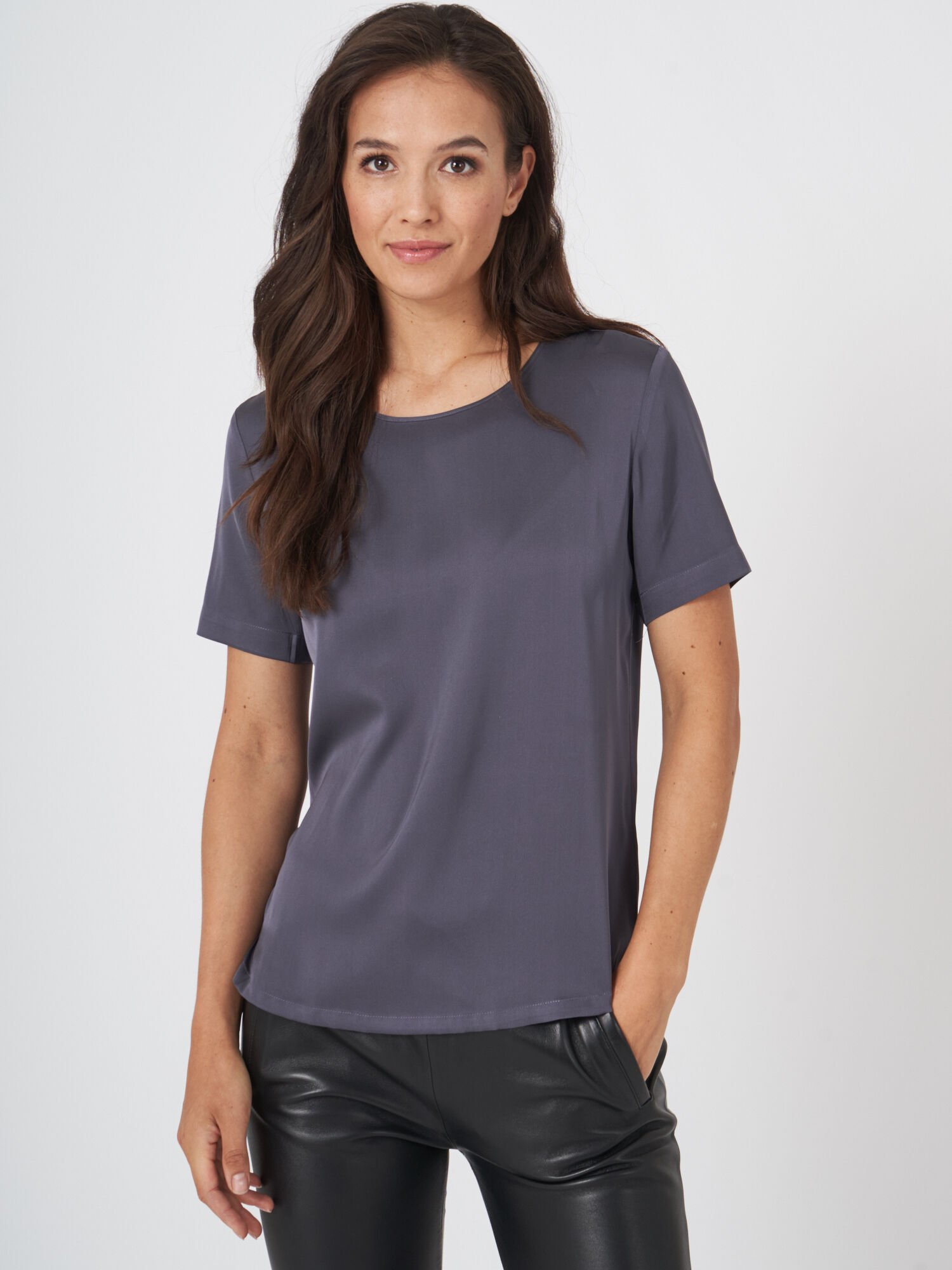 T-Shirt aus Seide von REPEAT cashmere