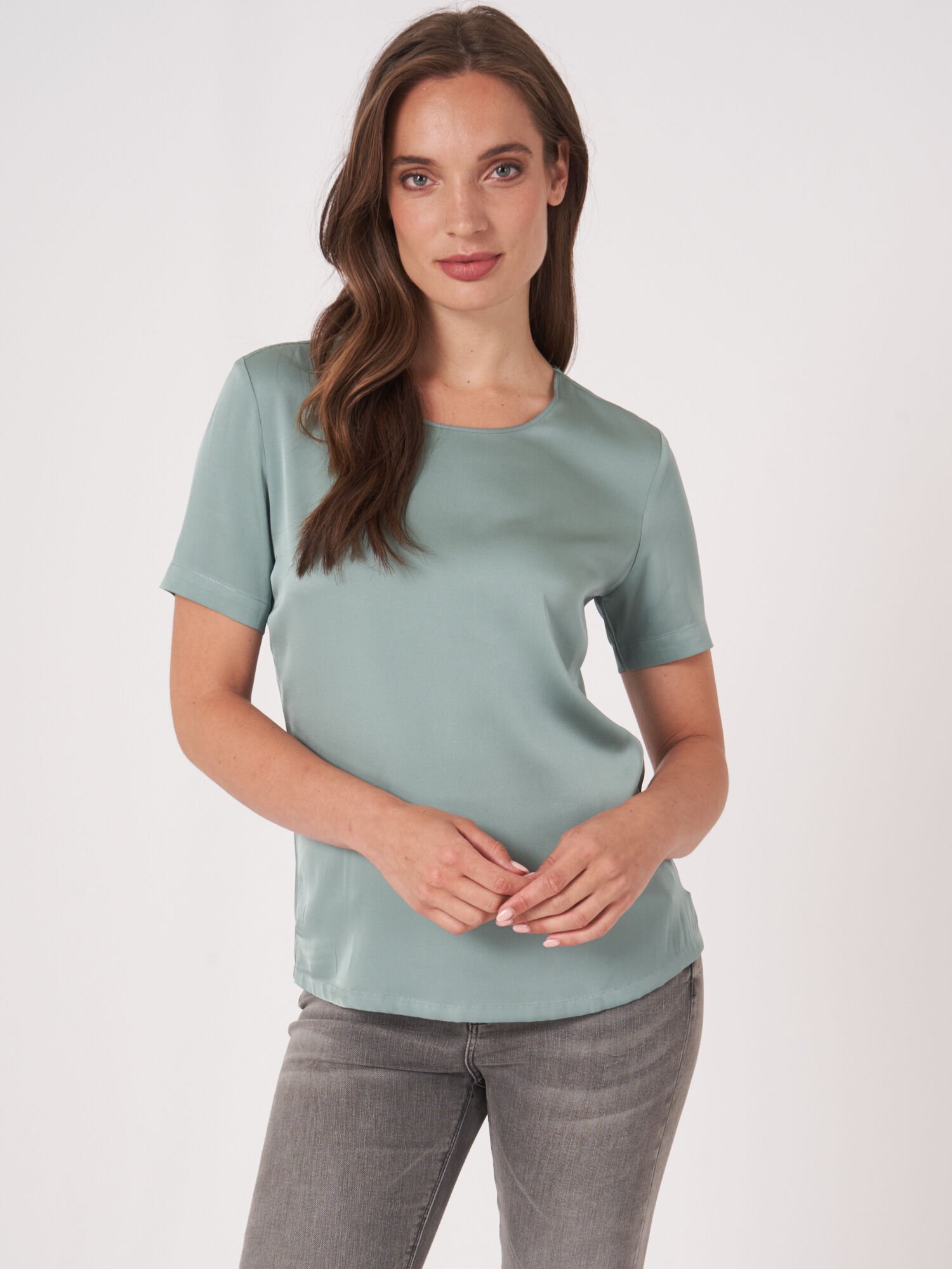 T-Shirt aus Seide von REPEAT cashmere