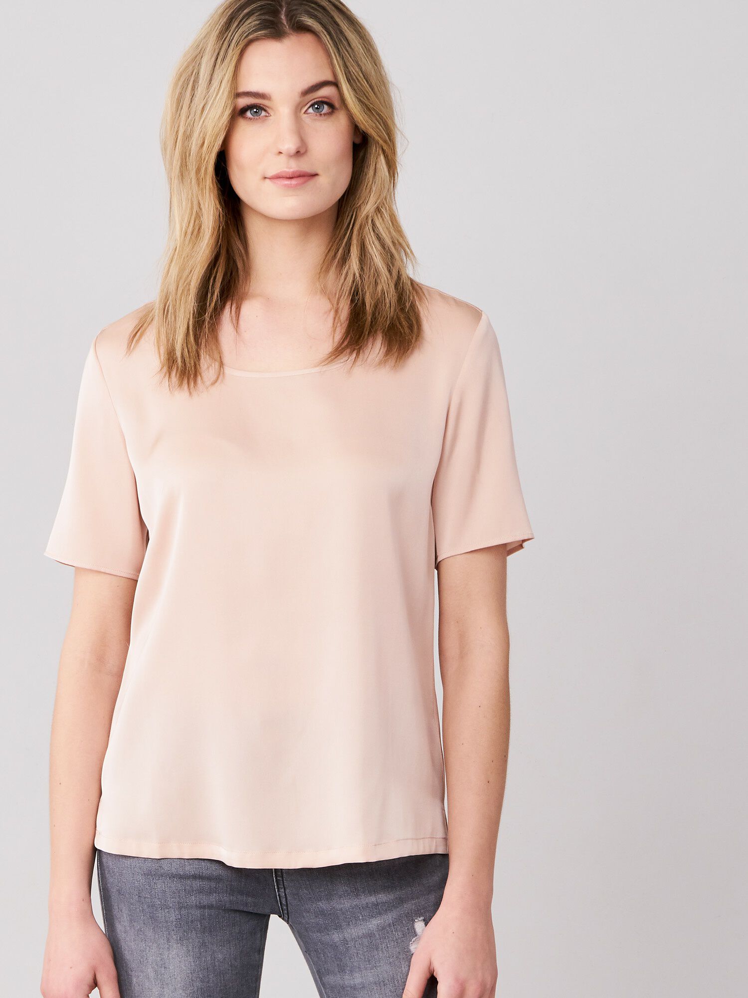 T-Shirt aus Seide von REPEAT cashmere