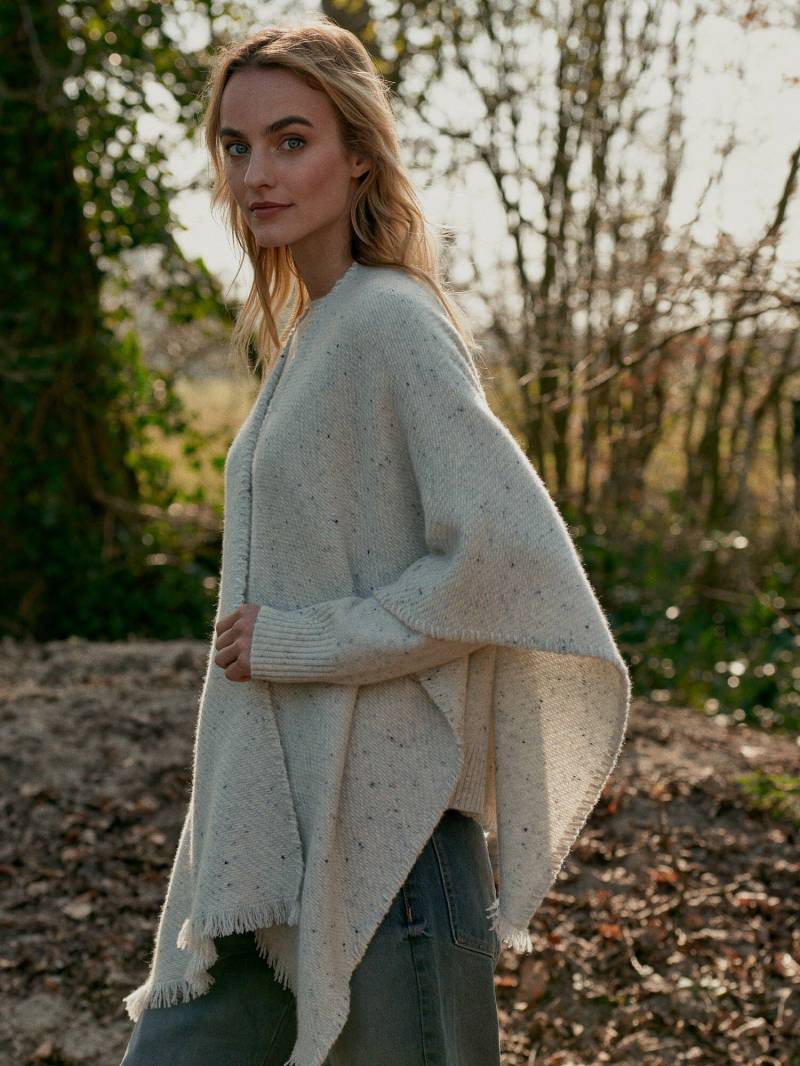 Tweed-Cashmere-Poncho mit Fransen von REPEAT cashmere
