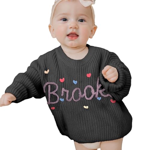 REQTYUI Personalisierter Baby Strickpullover mit gesticktem Namen, Kleinkinder Crewneck Langarm Pullover Sweatshirt (DE/NL/SE/PL, Alter, 0 Monate, 6 Monate, Schwarz (Black)) von REQTYUI