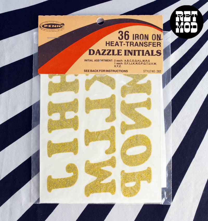 Kultiger Vintage 70S Schriftzug in Gold Glitter Zum Aufbügeln Im Cooper Style von RETMOD