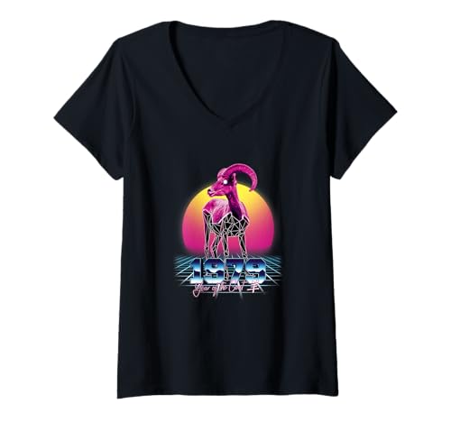 Damen 1979 Jahr der Ziege Vaporwave T-Shirt mit V-Ausschnitt Damen 1979 Jahr der Ziege Vaporwave T-Shirt mit V-Ausschnitt von RETROWAVE ZODIAC SIGNS