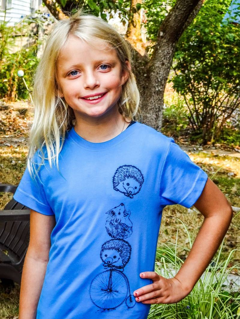 Lustig Igel Mädchen T-Shirt | Waldtier-Grafik-T-Shirt von REVIVALINK