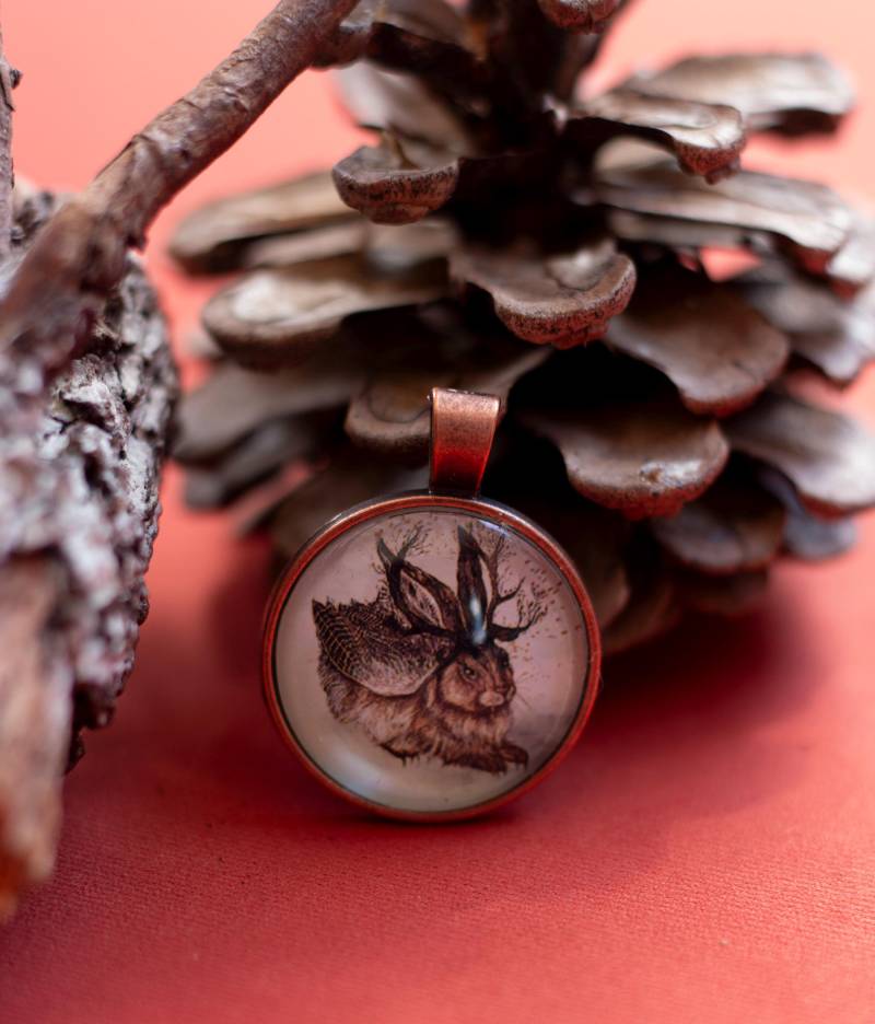 Wolpertinger Metallanhänger Mit Glasfront von REdreamworks