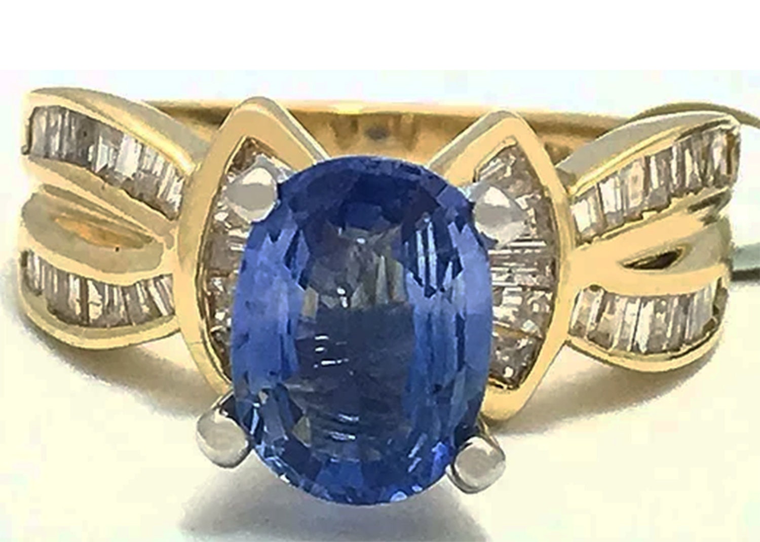 Echte 2, 57 Karats Tanzanit & Diamonds 14K Yellow Gold Ring von RFRCorp