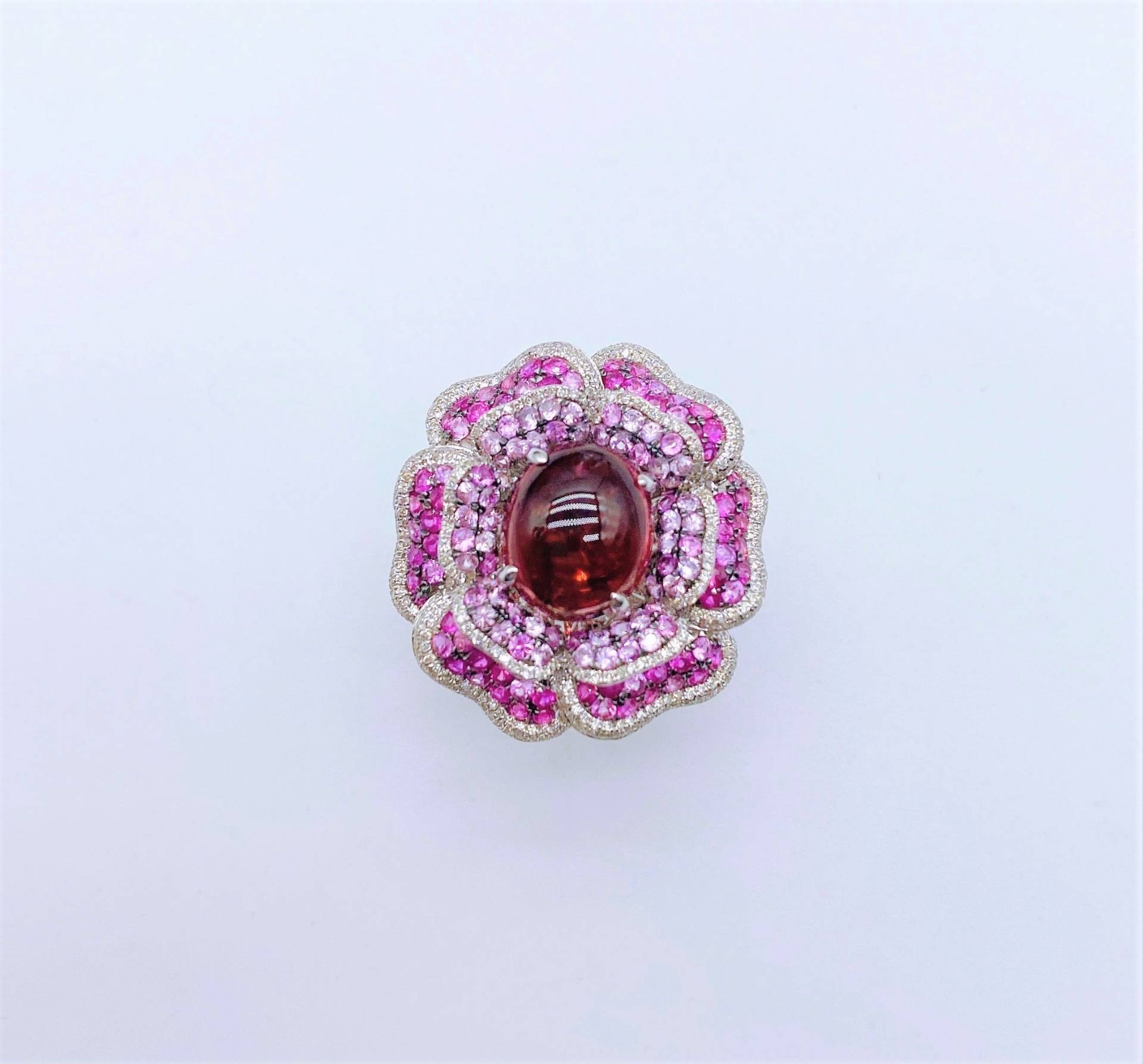 40% Rabatt Auf Liquidation Akzeptieren Staffelpreise Neu Mit Etikett 9, 689 Prächtiger 18Kt Gold Turmalin Rosa Saphir Blumen Diamant Ring von RGalleriesJewels