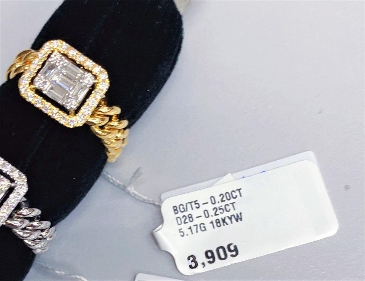 40% Rabatt Sonderauflösung Beste Angebote Akzeptieren Nwt 3, 909 Seltenes 18Kt Gold Fancy Glitzer Großer Wunderschöner Statement Diamant Ring von RGalleriesJewels